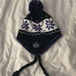 90s Los Angeles Kings NHL Reebok Tassel Knit Holiday Pom Hat Black Purple White